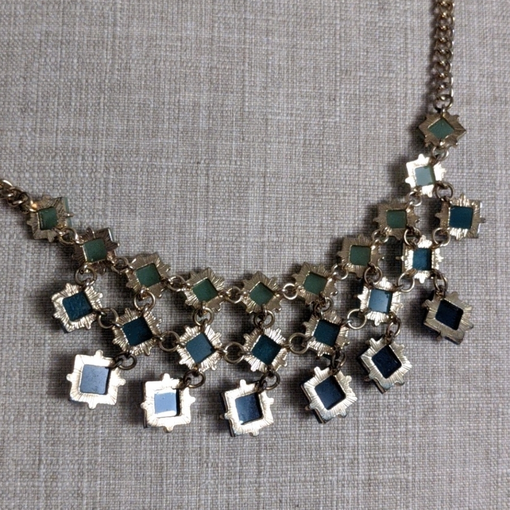 Target necklace - Picture 6 of 7